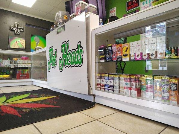 Pot Heads Smoke Shop