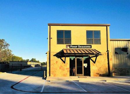 Four Seasons Mini Storage - New Braunfels