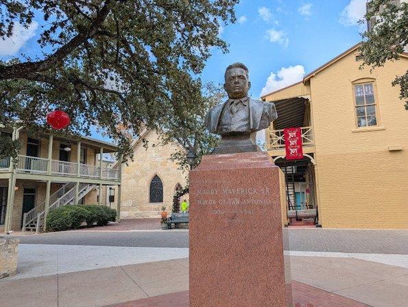 Mayor Maury Maverick Plaza