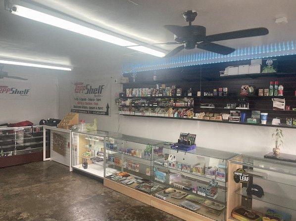 ToPPShelf Smoke Shop