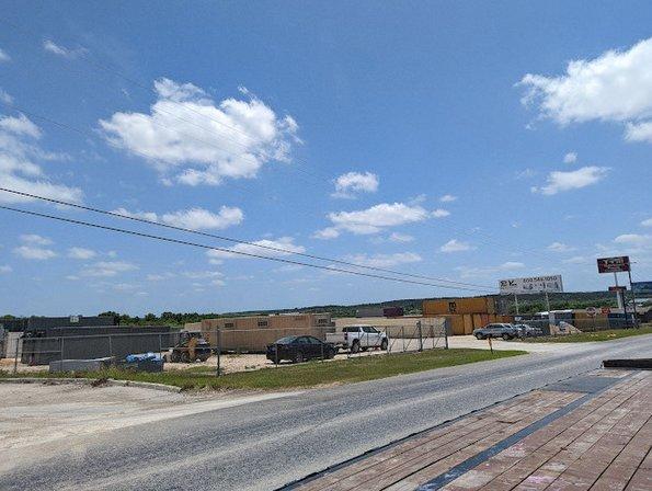 United Rentals - Storage Containers and Mobile Offices