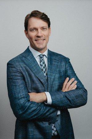 Travis Burns, MD - Orthopedic Surgeon San Antonio