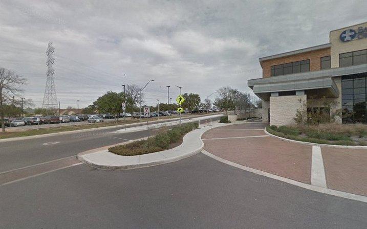 North Central Baptist Hospital: Entrance Madison Oak