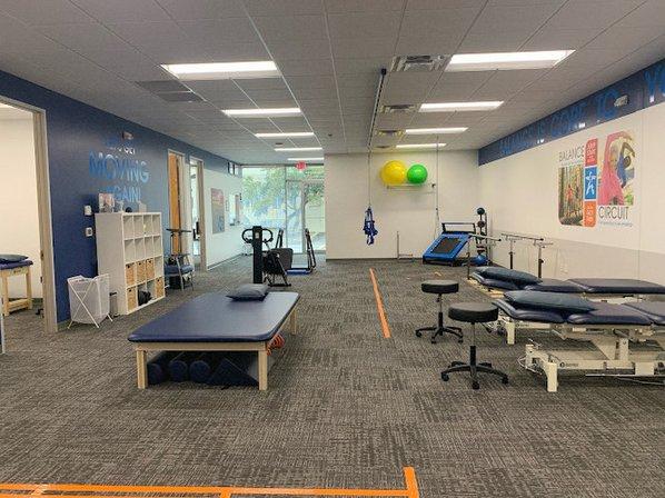 FYZICAL Therapy & Balance Centers - Stone Oak