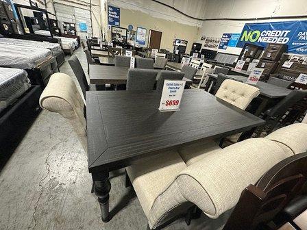 Furniture & Mattress Warehouse