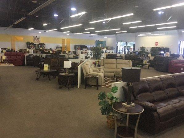FAMSA Furniture Store