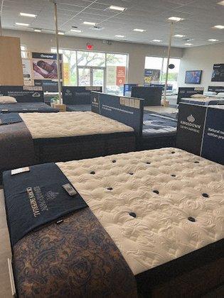 Mattress Firm Shops at Dove Creek