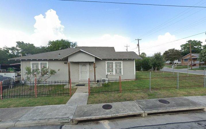 919 Martin Luther King Dr Parking