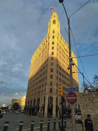 300 Avenue E Parking