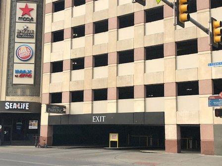 E Crockett Street Parking Garage