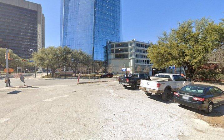 200 W. Travis