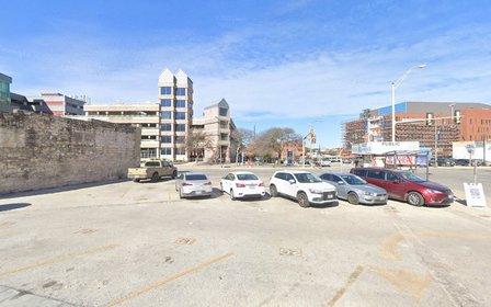 114 W Nueva St Parking
