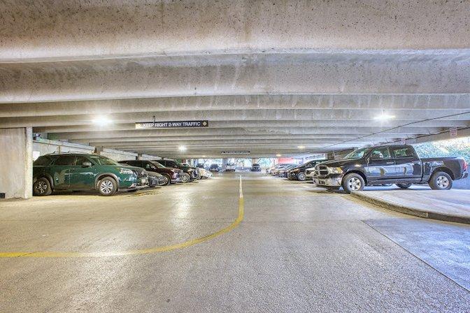 Market Street iParkit Garage