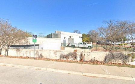 123 E Josephine Parking