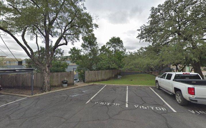 5170 Broadway Parking