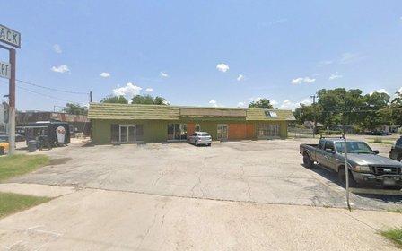 3700 Broadway St Parking