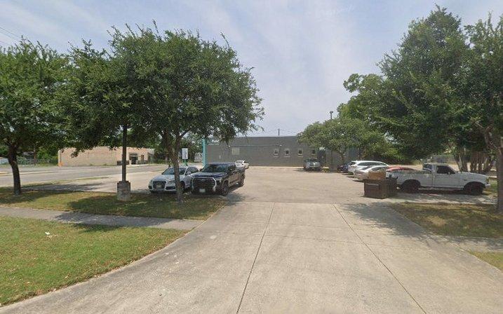 503 W Highland Blvd Parking