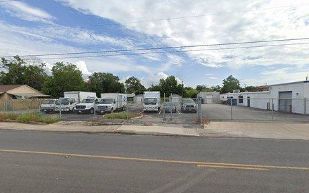 316 E Mitchell St Parking
