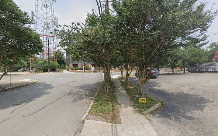601 S St Mary's St Parking