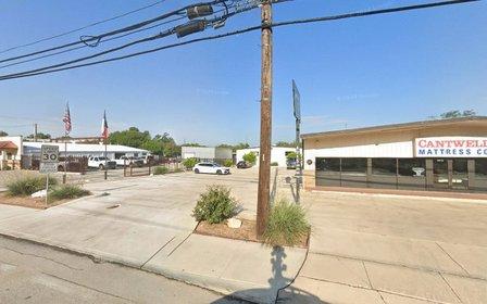 4911 McCullough Ave Parking