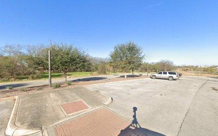 Riverwalk: Mission Pkwy Parking