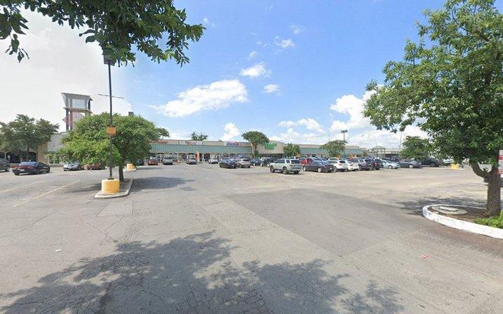 706 SW Military Dr Parking