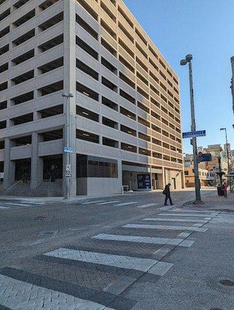 300 Convent St Parking