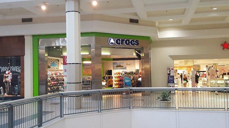 Crocs at Ingram Park