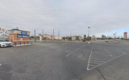 6902 San Pedro Ave Parking