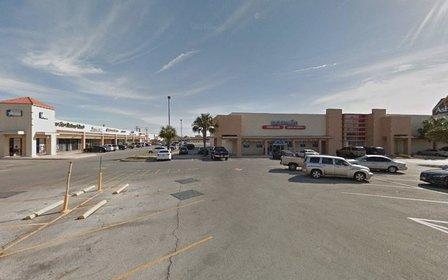 6960 S Zarzamora St Parking