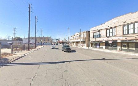 135 W Cevallos Parking