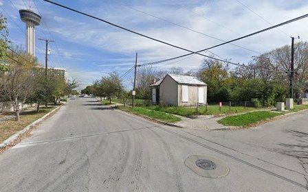 141 Lavaca St Parking