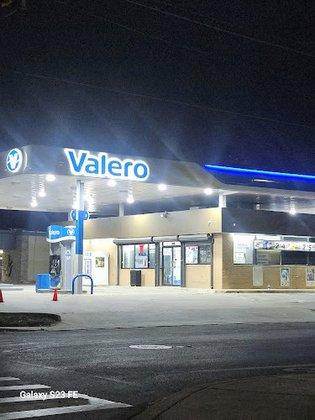 Zarzamora Food Mart