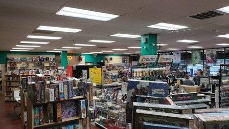Dragon's Lair Comics & Fantasy