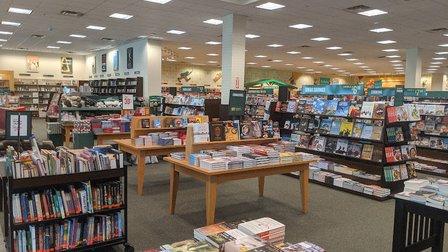 Barnes & Noble