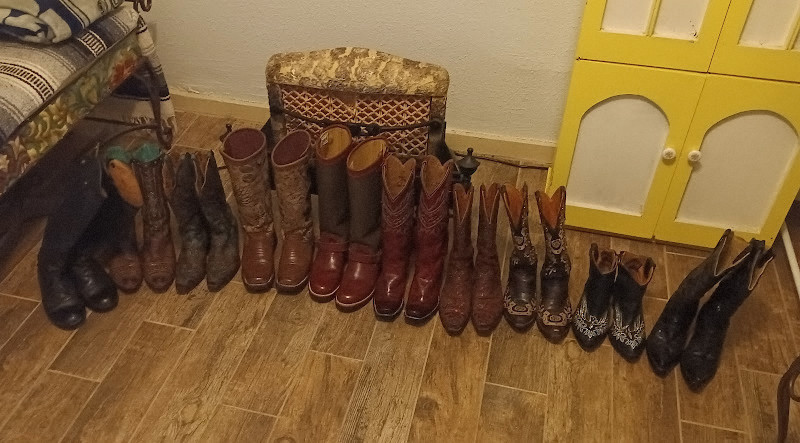 Eddies Mobile Shoe Shine