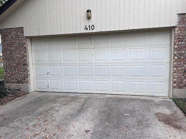 Lincoln Garage Doors LLC