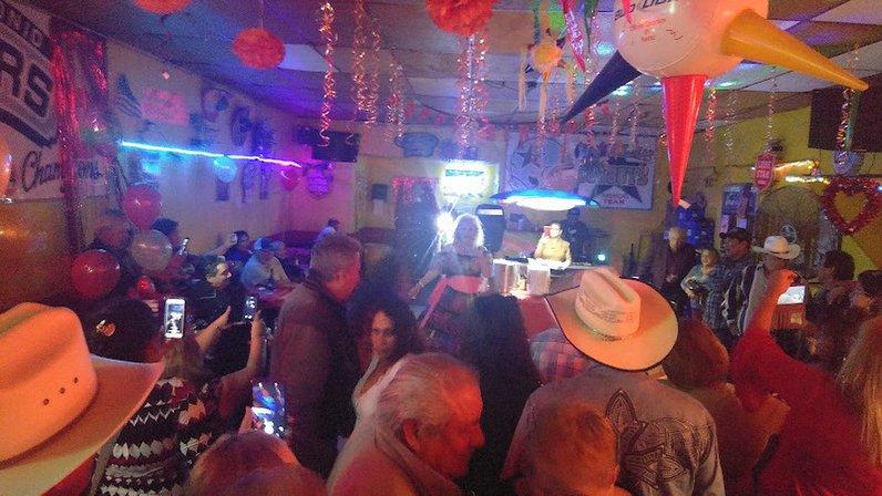 Gloria's Lounge