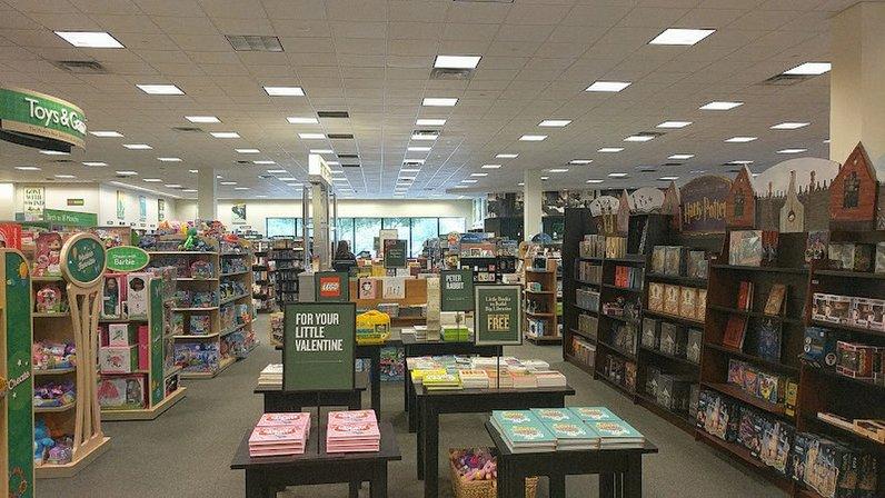 Barnes & Noble