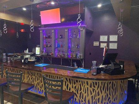 Aura Bar & Lounge