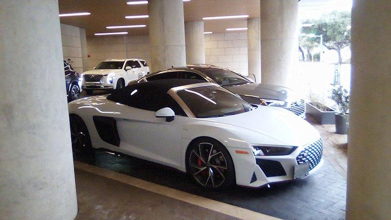 Landrace Parking