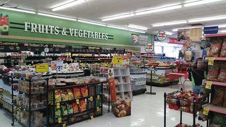 Lowe's Market