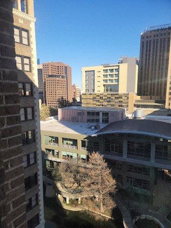 115 Villita St Parking