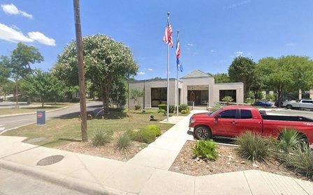 110 Austin Hwy Parking