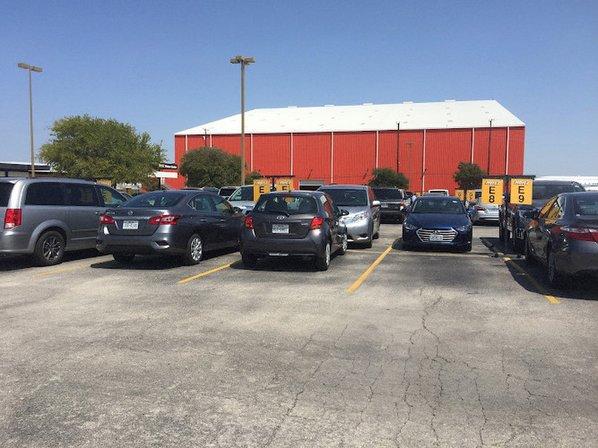 Hertz Car Rental - San Antonio - San Antonio International Airport (SAT)