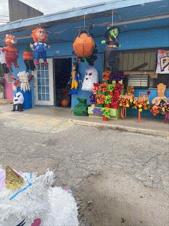 Tony's Pinatas