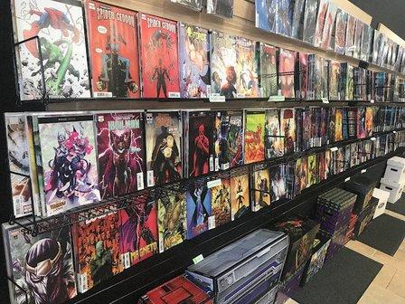 Gotham Newsstand North Evans