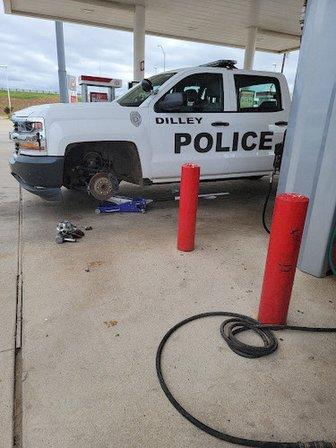 24hr Roadside Tire & Mechanic service (for 18 wheelers trucks)