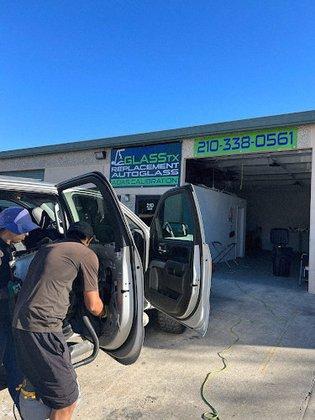 Right Auto Glass