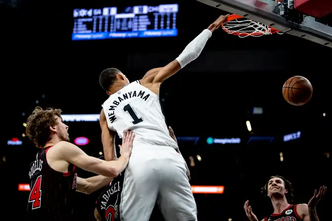 San Antonio Spurs Return to the Playoffs: A New Era Begins and the Race For Seis Is On!